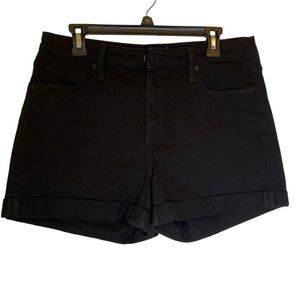 Universal Thread Women's size 12  Black High-Waisted mid rise Jean Shorts